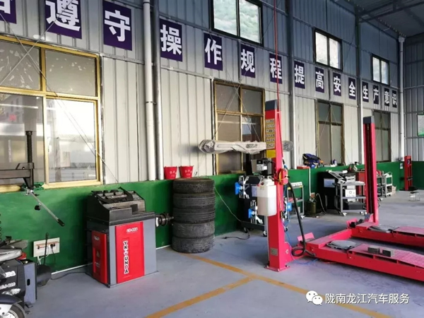 金錘鈑金，銀槍噴漆！龍江汽修值得信賴(lài)！